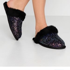 Ugg Australia Scuffette 2  In Black Sz 6